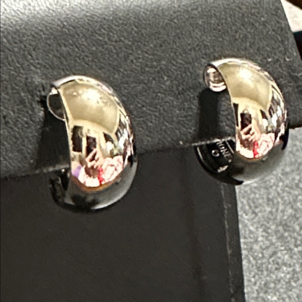 Monet Vintage Silver-Tone Clip On Earrings - Picture 3 of 8